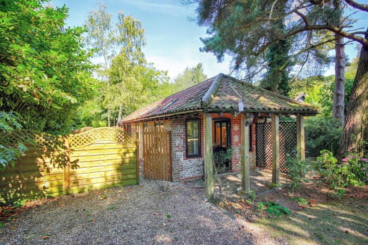 Felbrigg Lodge Bed And Breakfast Aylmerton Bagian luar foto